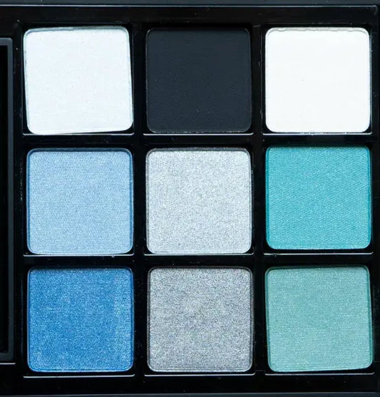 Palette d’ombres à paupières 9 couleurs - Winter Queen 18 g Essencelle by Chogan