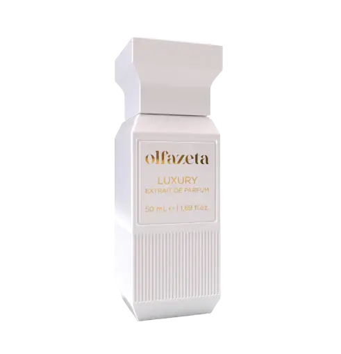 Flacon de parfum N°111 de Misslath Beauty avec un design élégant, vue de face sur fond blanc.