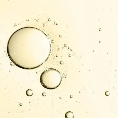 Spray capillaire Biphasé Régénérant avec Acide Hyaluronique et Vitamine E Essencelle by Chogan