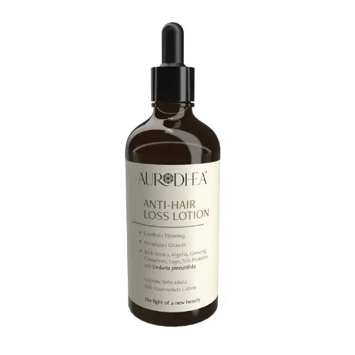 Lotion accélératrice de pousse de cheveux Misslath Beauty, flacon blanc avec étiquette, pour stimuler la croissance capillaire.
