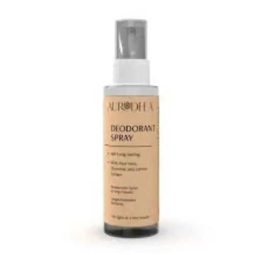 Spray déodorant longue durée Essencelle par Chogan, flacon en spray avec étiquette élégante, prêt à être utilisé.