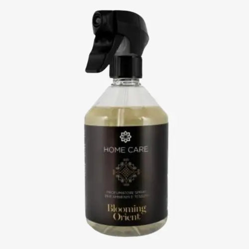 Flacon de parfum Essencelle by Chogan Blooming Orient, design élégant, contenant parfum floral oriental, vue de face.