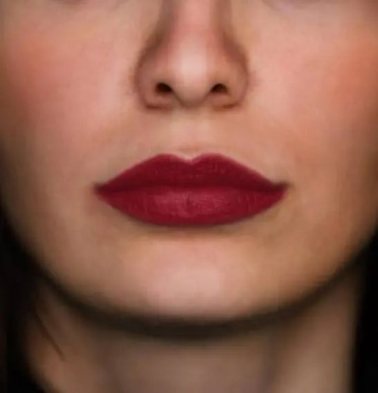 Matte Intense Lipstick 1,4 g Essencelle by Chogan