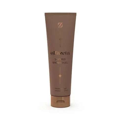 Crème de corps Essencelle by Chogan N°121, texture riche et hydratante, présentée dans un flacon élégant.